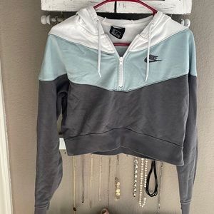 Nike crop sweatshirt
